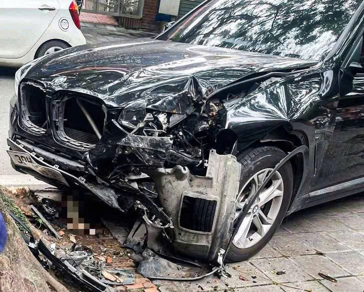 Xe bmw gay tai nan hu hai nang hanoi